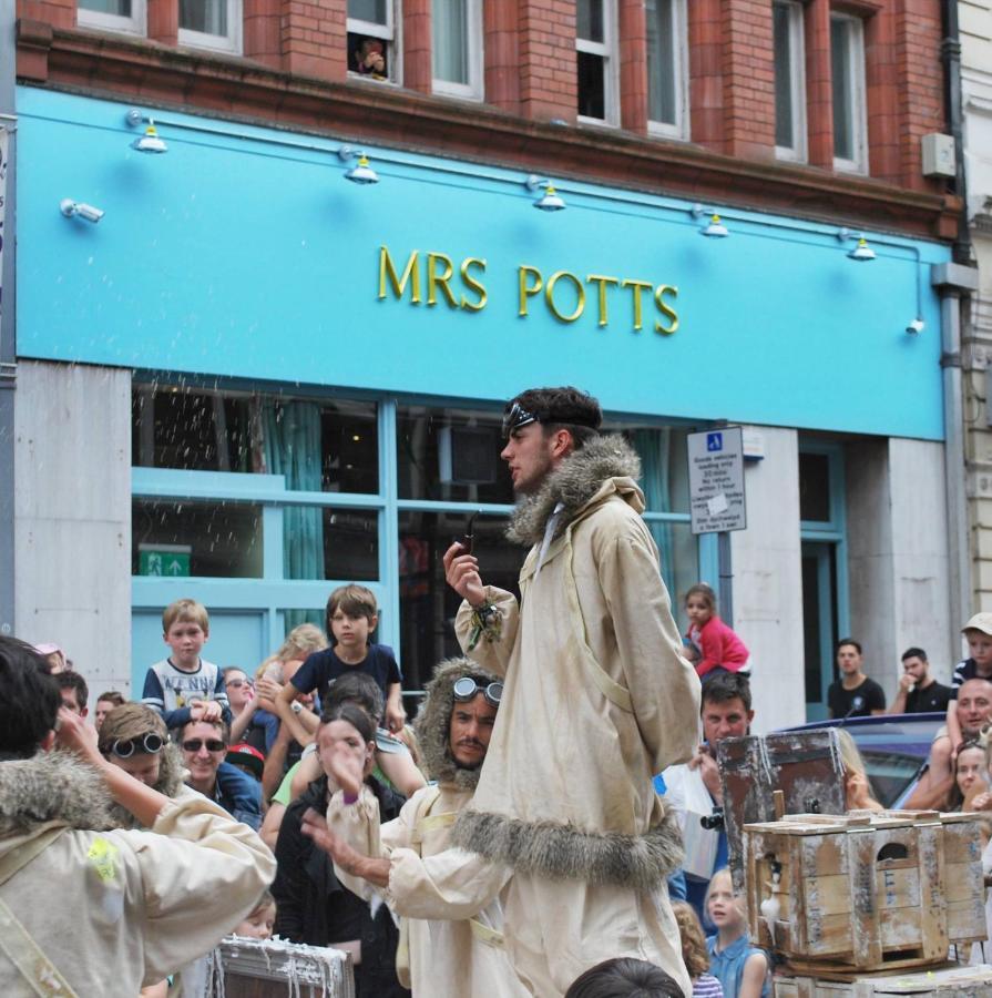 Mrs Potts Vandrerhjem Cardiff Eksteriør bilde